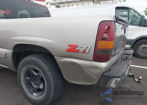 2000 Chevrolet Silverado 1500 Lt from USA, damaged, VIN 1GCEK19T8YE292188